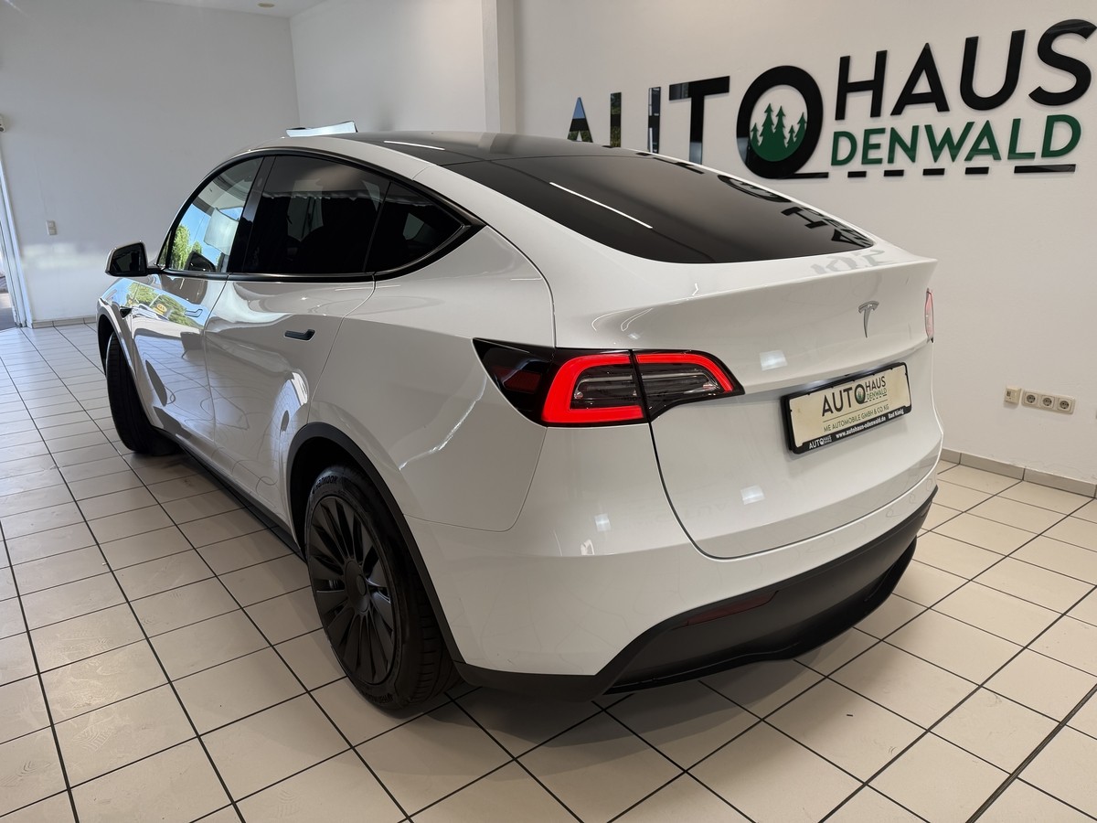 Tesla Model Y RWD Basis *93% Batteriezustand*