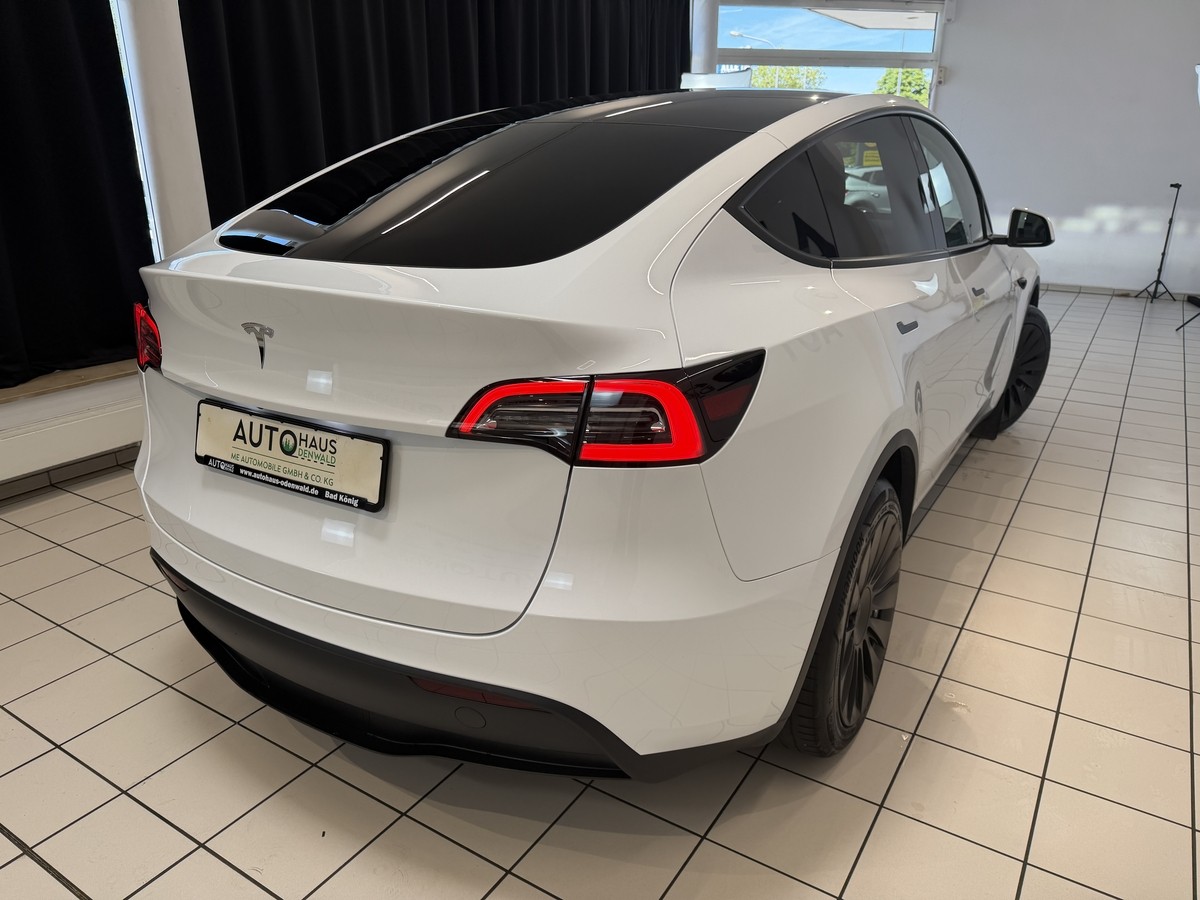 Tesla Model Y RWD Basis *93% Batteriezustand*