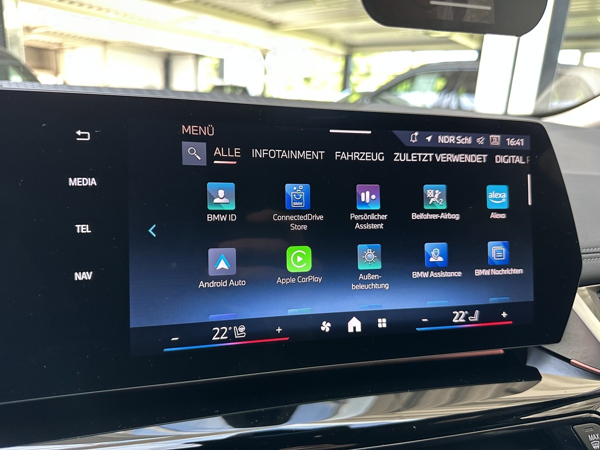 BMW 218 Active Tourer M Sport LED HUD Sitz u. Lenkradhz. Kamera
