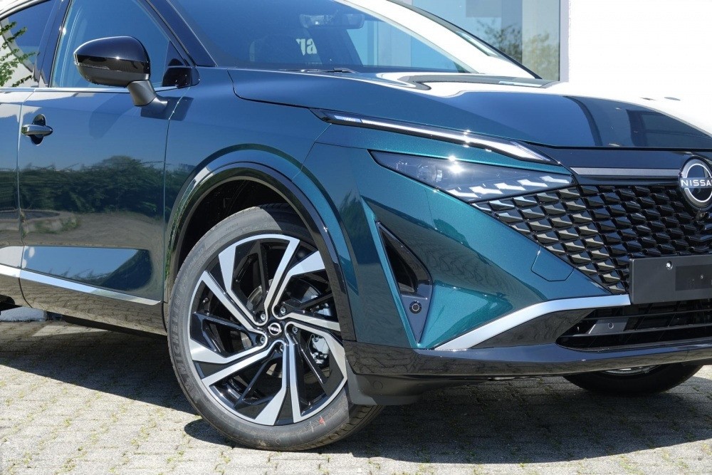 Nissan Qashqai TEKNA+ (plus) BOSE/Pano/HeadUp/Leder