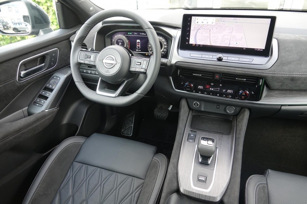 Nissan Qashqai TEKNA+ (plus) BOSE/Pano/HeadUp/Leder