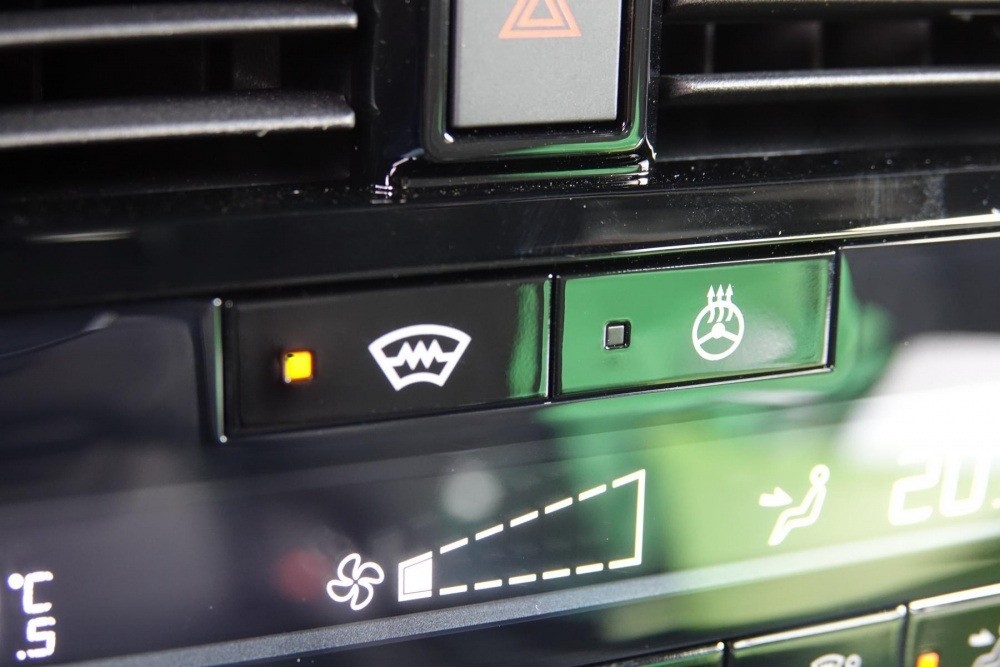 Nissan Qashqai TEKNA+ (plus) BOSE/Pano/HeadUp/Leder
