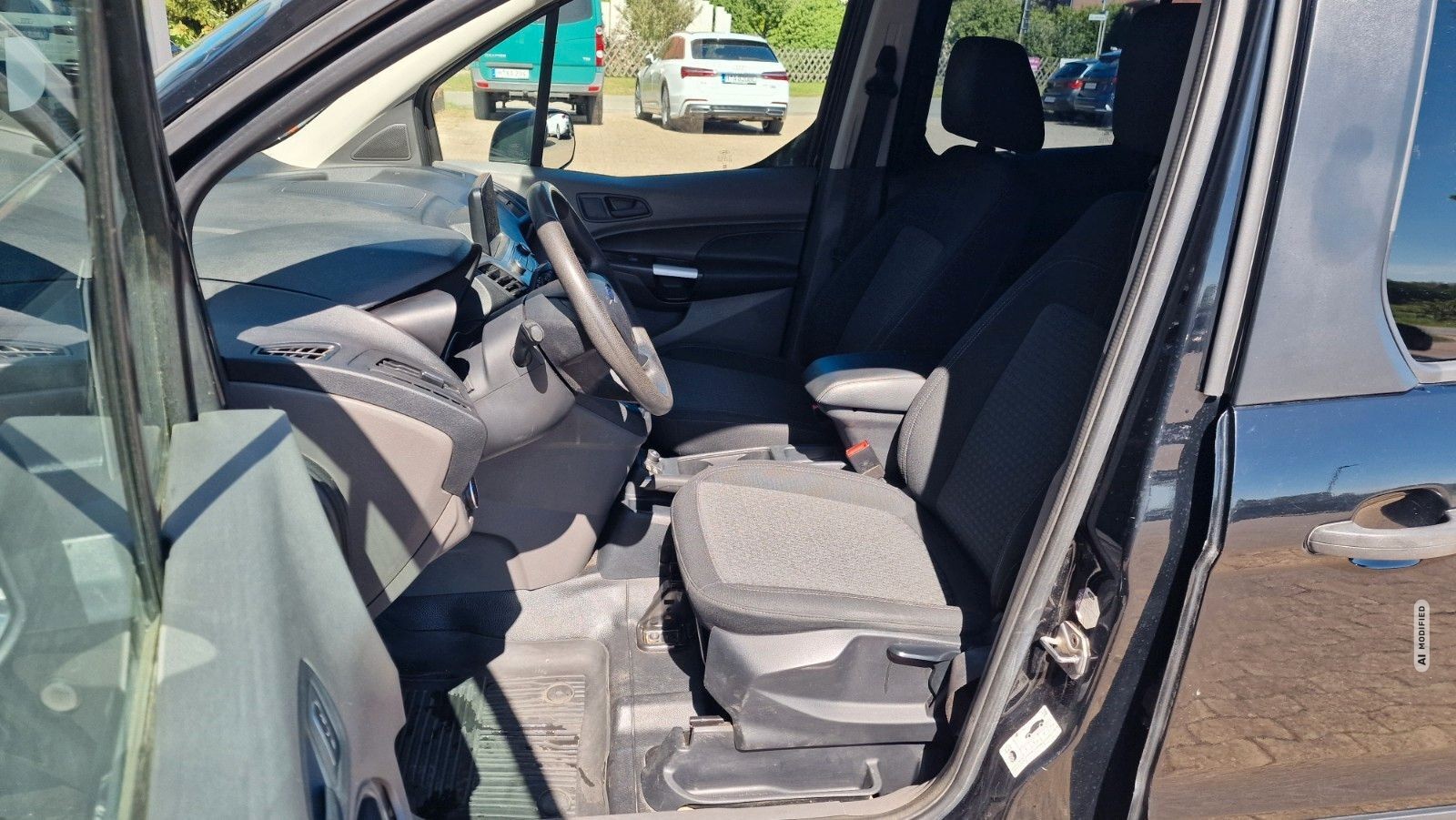 Ford Transit Connect Kombi Trend 1.HD AHK