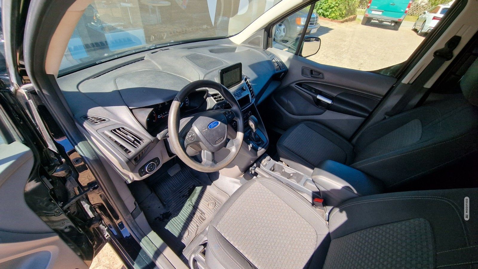 Ford Transit Connect Kombi Trend 1.HD AHK