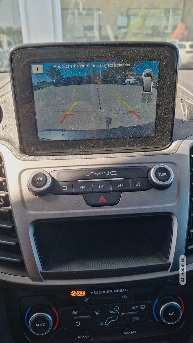 Ford Transit Connect Kombi Trend 1.HD AHK