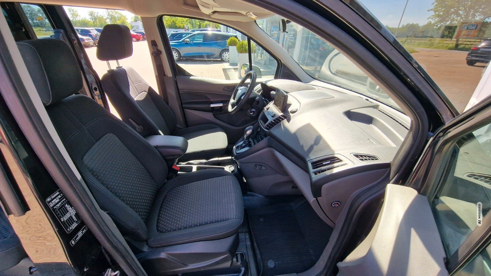 Ford Transit Connect Kombi Trend 1.HD AHK