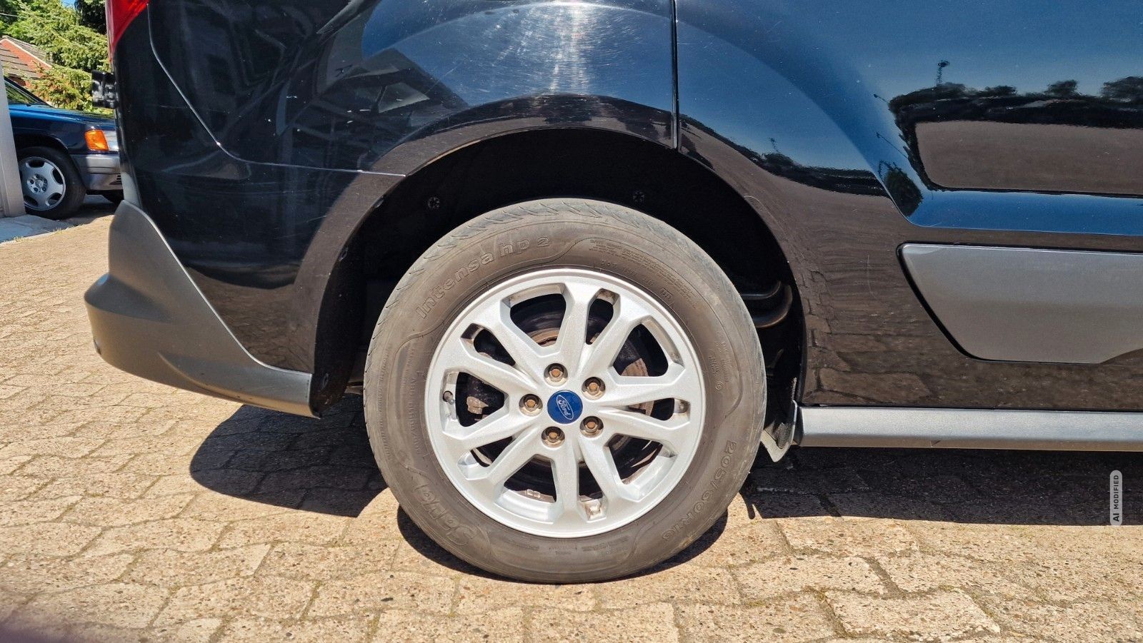 Ford Transit Connect Kombi Trend 1.HD AHK