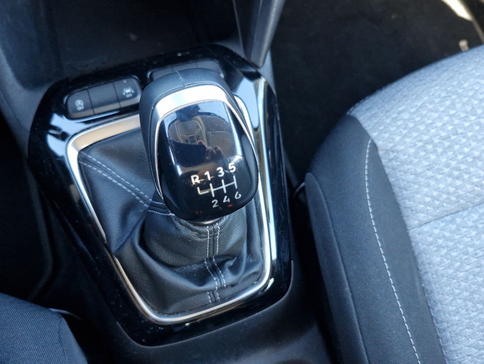 Opel Corsa F Facelift 1.2 Turbo Edition LED CarPlay P