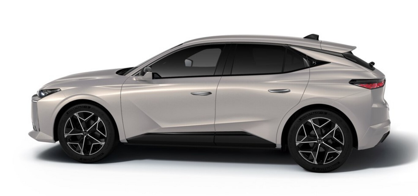 DS Automobiles N°4 N°4 Hybrid Étoile Alcantara eHK Matrix Massage