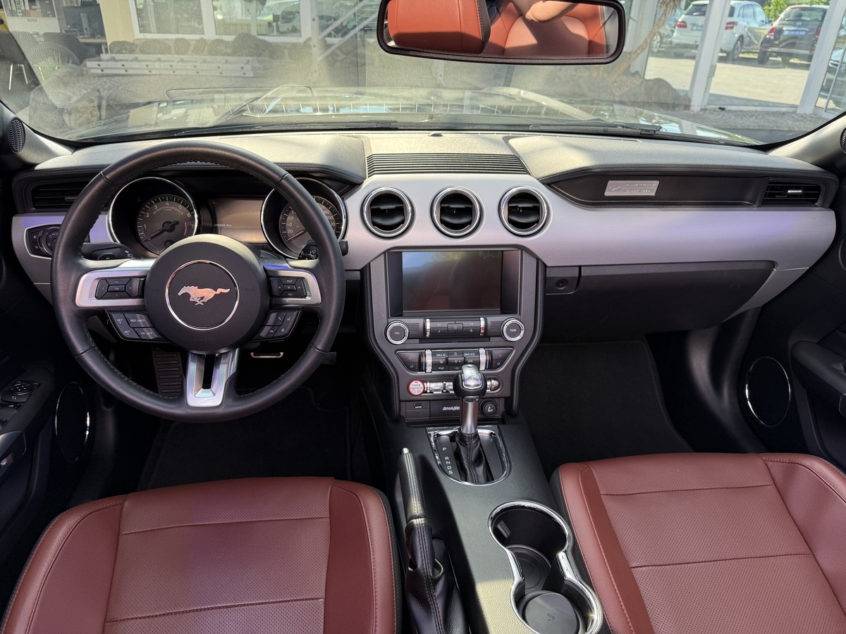 Ford Mustang Convertible 5.0 *1.Hd.*dt.Fzg.*SH-gepflegt.*