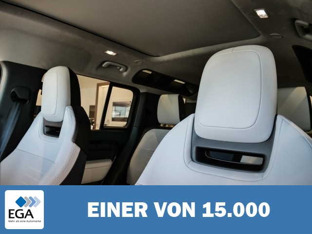 Land Rover Defender OCTA P365 HUD AD AHK-el. klappb. Navi Memory Sitze Soundsystem Meridian