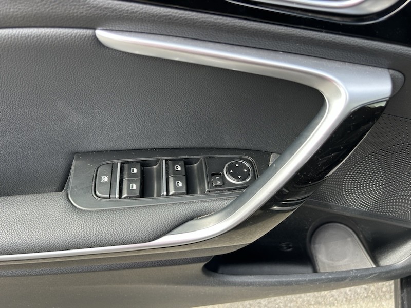 Kia cee'd / Ceed 1.6 CRDi VISION AUTOM*SHZG*NAVI*BTH*PDC*R-CAM