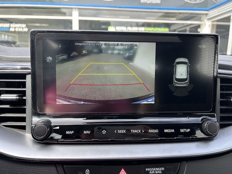 Kia cee'd / Ceed 1.6 CRDi VISION AUTOM*SHZG*NAVI*BTH*PDC*R-CAM