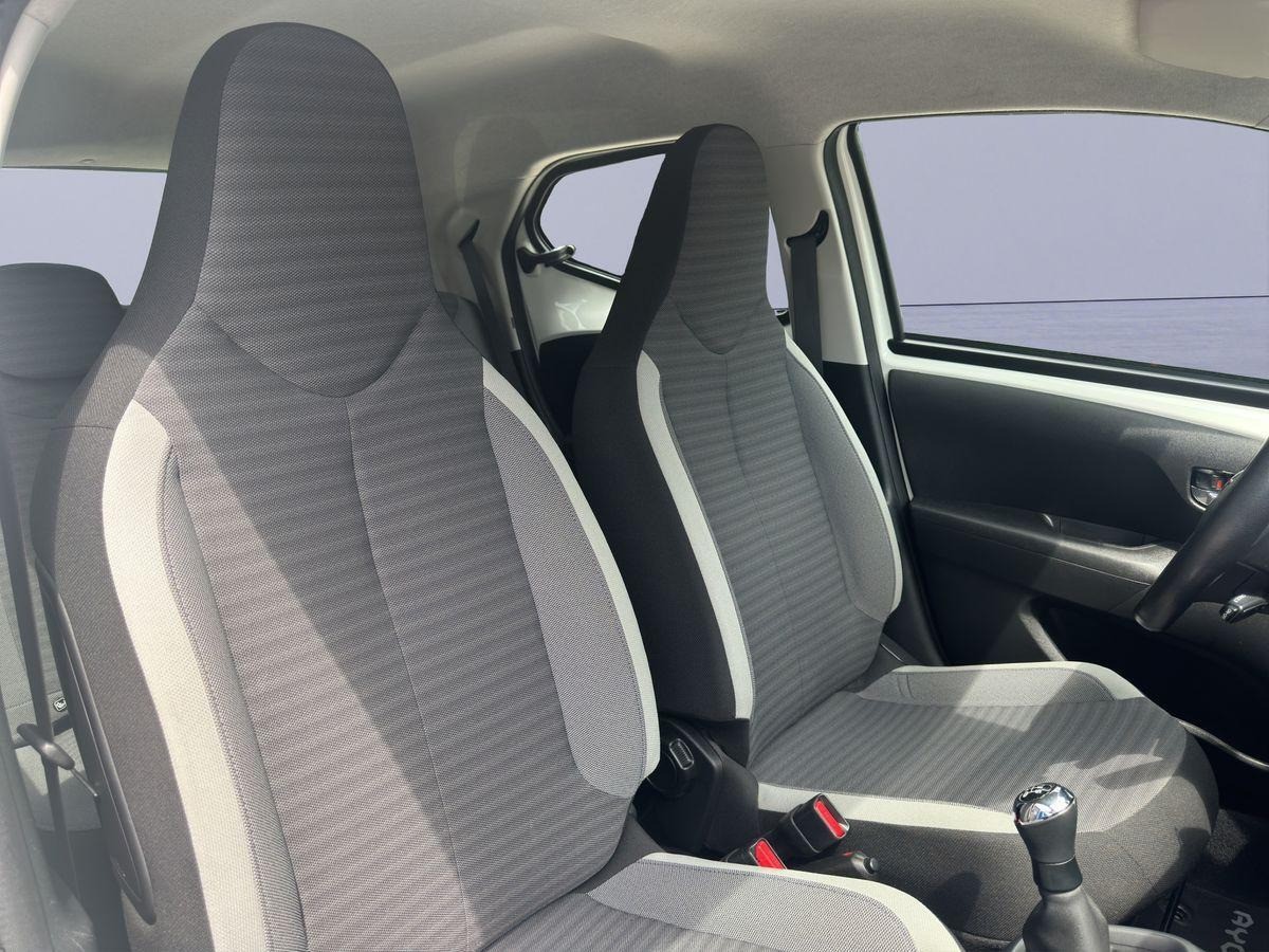 Toyota Aygo Kamera/App-Connect/Tempomat