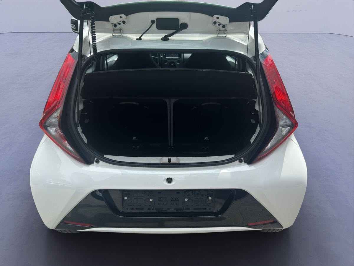 Toyota Aygo Kamera/App-Connect/Tempomat