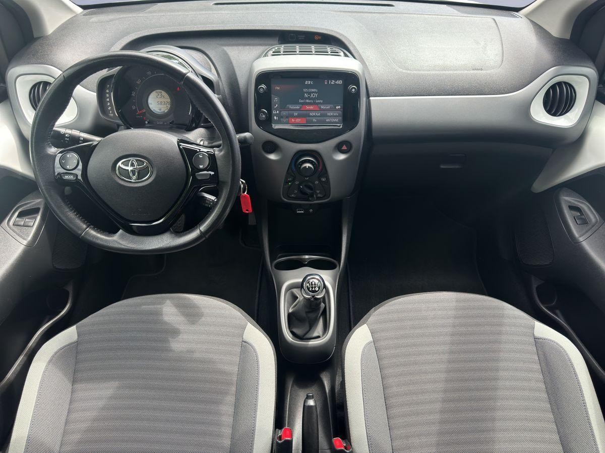 Toyota Aygo Kamera/App-Connect/Tempomat
