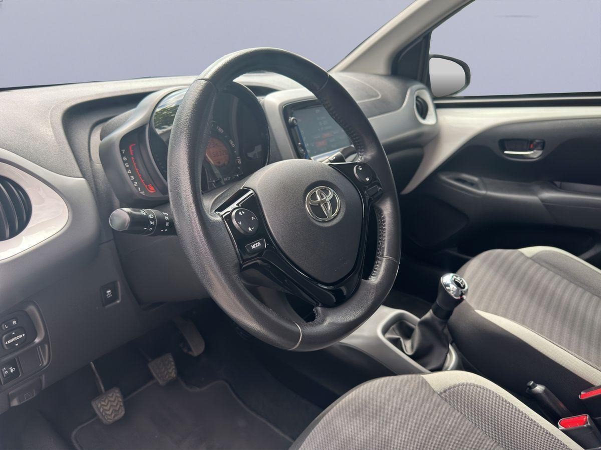 Toyota Aygo Kamera/App-Connect/Tempomat