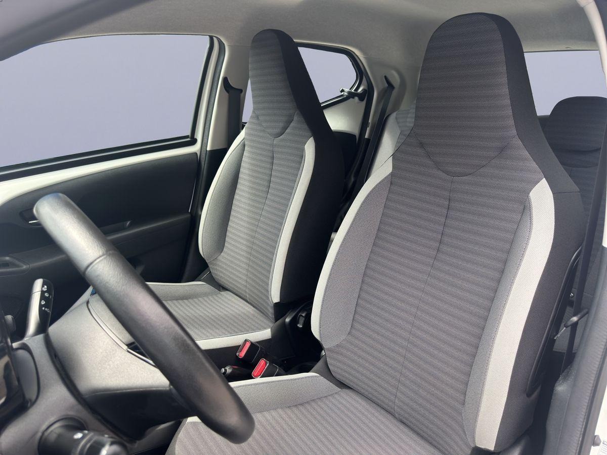 Toyota Aygo Kamera/App-Connect/Tempomat