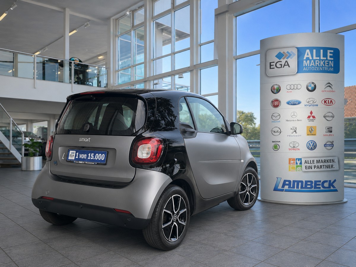 Smart ForTwo EQ PREMIUM PANORAMA CAM MEDIA PDC SHZ ALU 