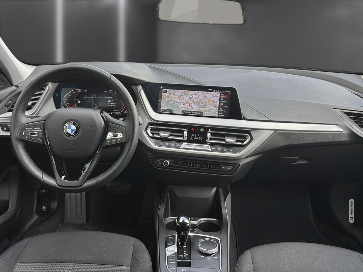 BMW 118118i Advantage *LED*SHZ*NAVI*KLIMA