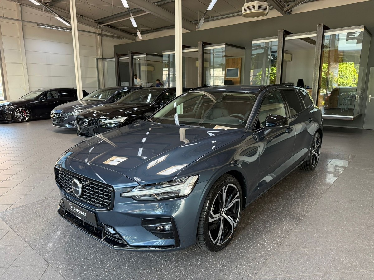 Volvo V60 B4 Plus Dark LED H&K RCam Winter-Paket