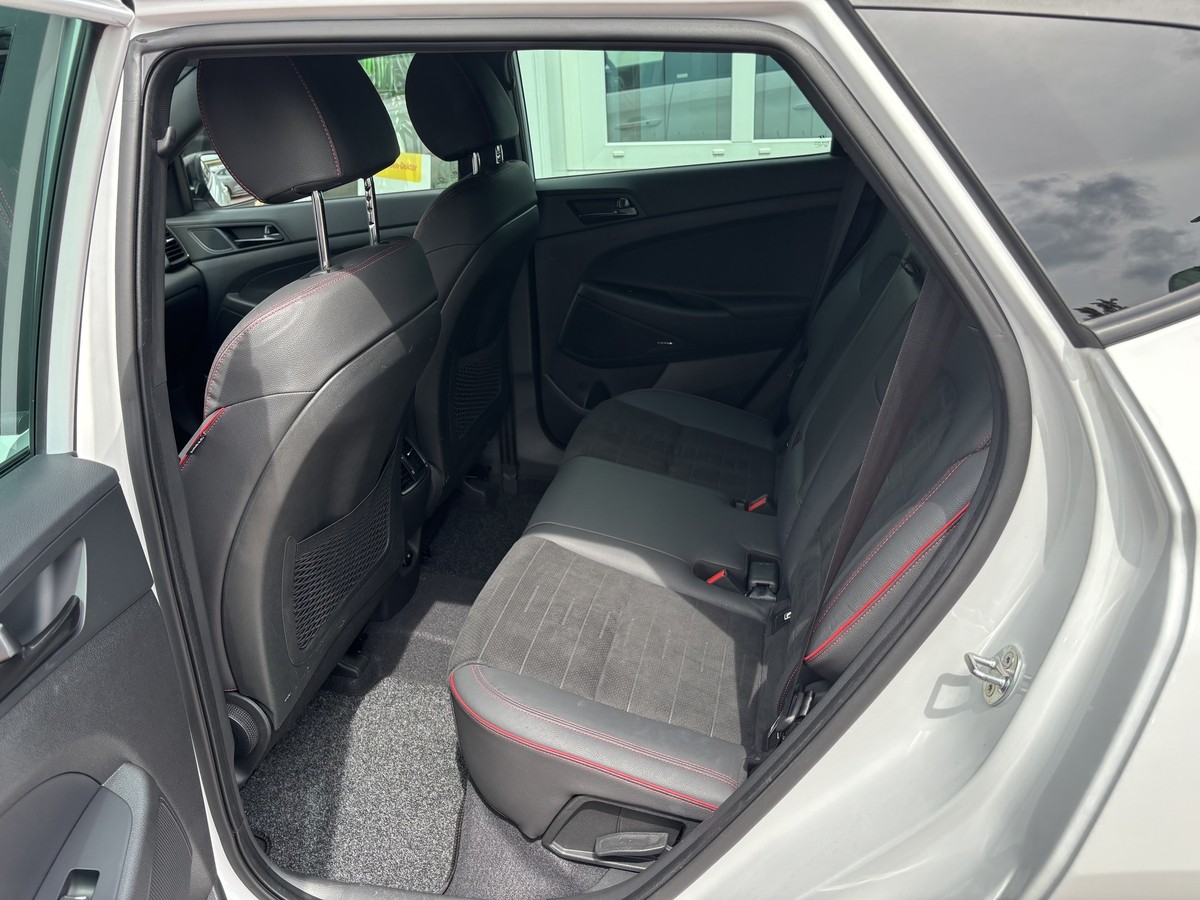 Hyundai Tucson N-Line Automatik, 4WD, Navi,Kamera vo+htn, LED