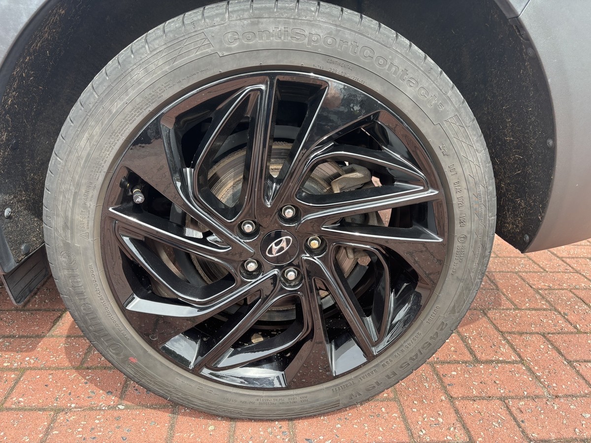 Hyundai Tucson N-Line Automatik, 4WD, Navi,Kamera vo+htn, LED