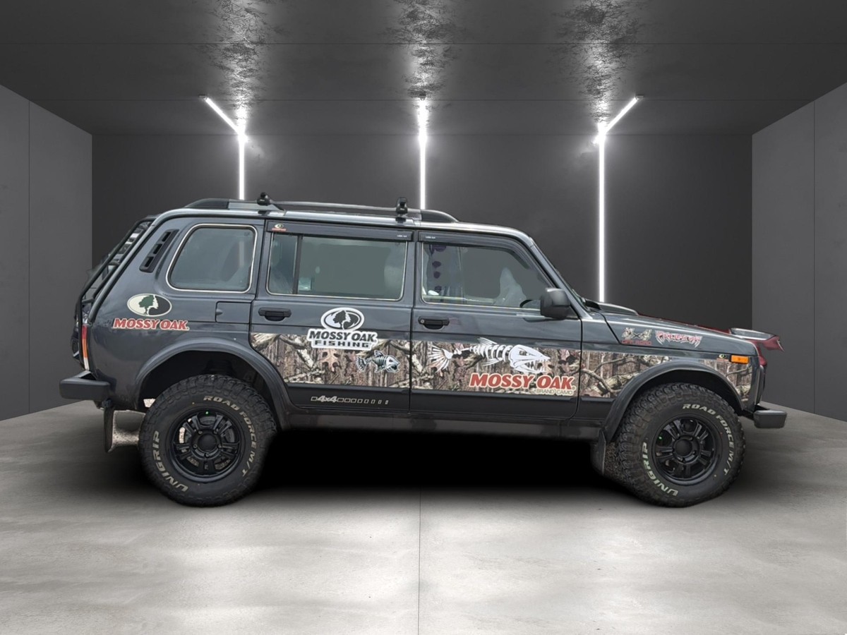 Lada 4x4 Legend Bronto Edition *Klima * SHZ* AHZV*