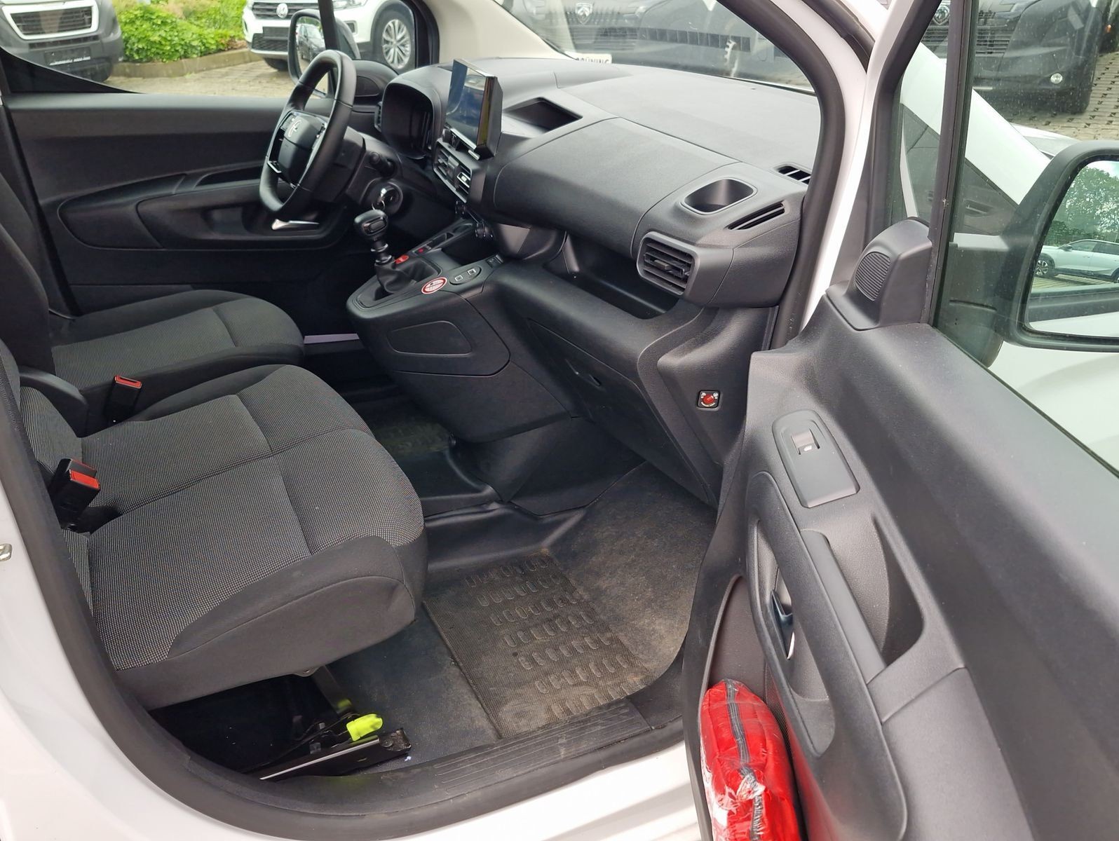 Opel Combo 1.5 D Cargo Edition XL Navi Kamera 180 SHZ