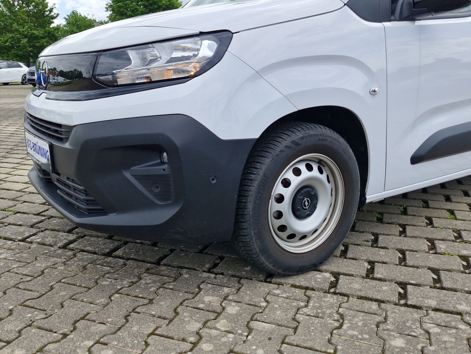 Opel Combo 1.5 D Cargo Edition XL Navi Kamera 180 SHZ