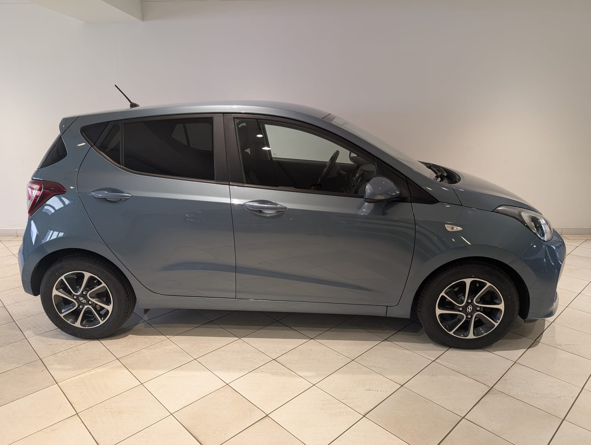 Hyundai i10 SHZ Lenkradheizung Funk ZV Alu