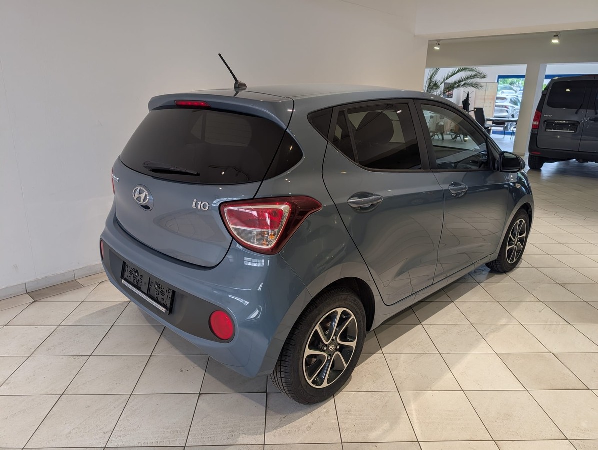 Hyundai i10 SHZ Lenkradheizung Funk ZV Alu