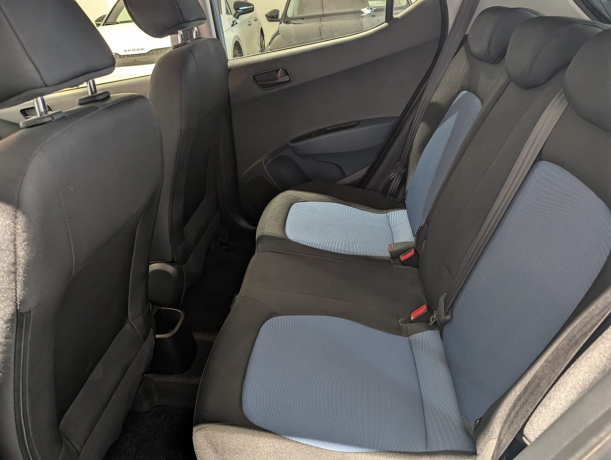 Hyundai i10 SHZ Lenkradheizung Funk ZV Alu