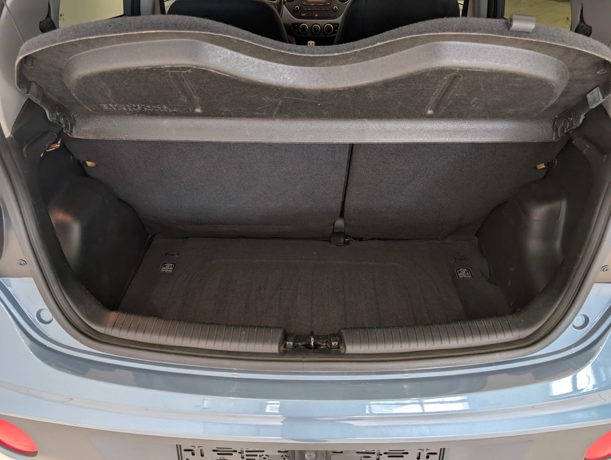 Hyundai i10 SHZ Lenkradheizung Funk ZV Alu