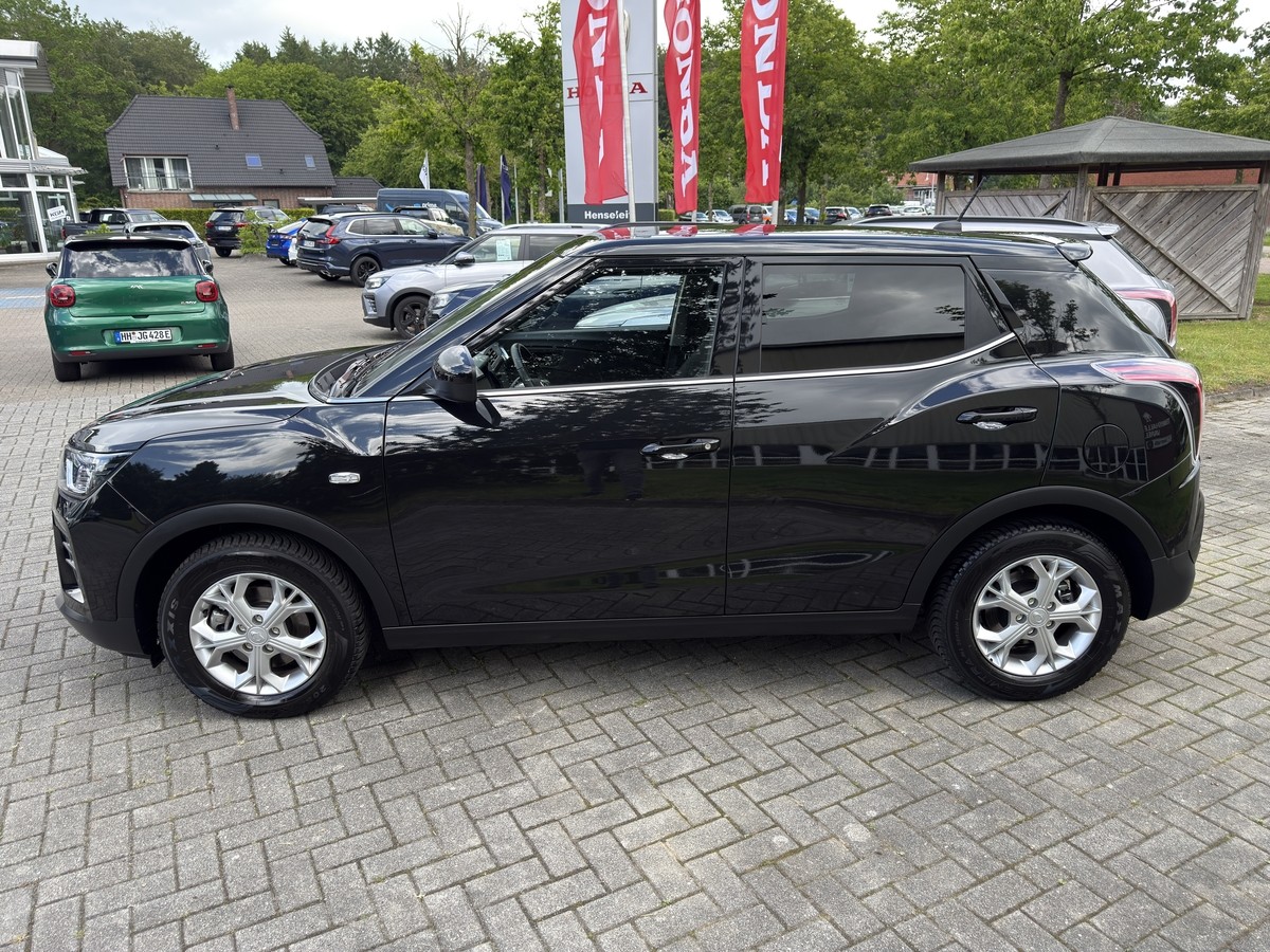 KGM Tivoli Nomad 1.5 M/T 2WD