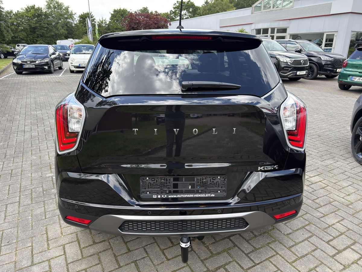 KGM Tivoli Nomad 1.5 M/T 2WD