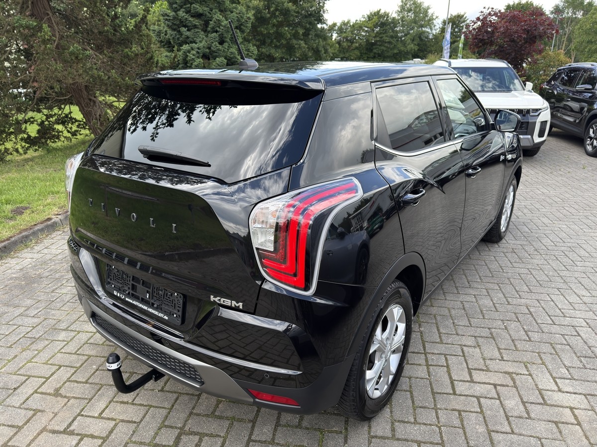 KGM Tivoli Nomad 1.5 M/T 2WD