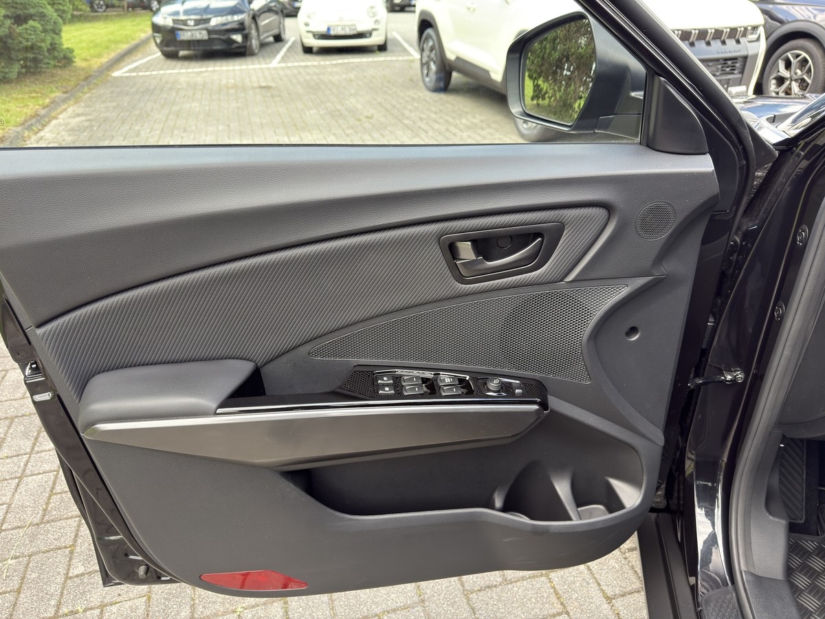 KGM Tivoli Nomad 1.5 M/T 2WD
