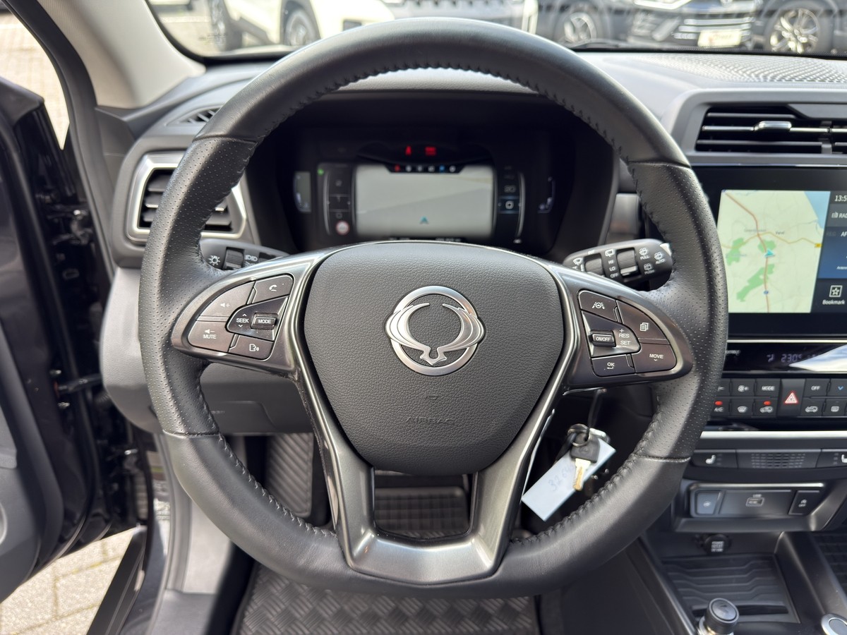 KGM Tivoli Nomad 1.5 M/T 2WD