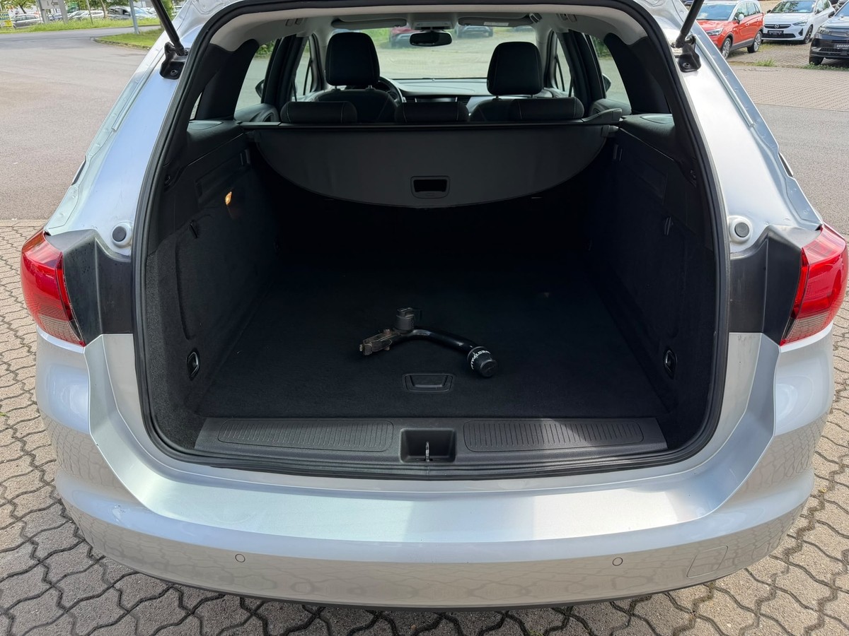 Opel Astra K 1.4 Turbo Edition + Anhängerkupplung