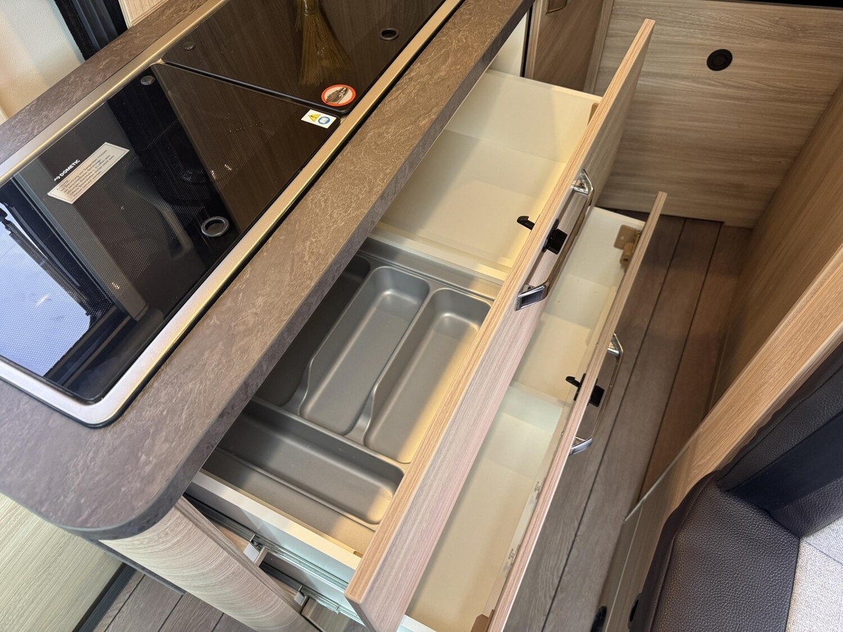 Weinsberg CaraBus 600 MQ Automatik+Markise+Fussbodh+iNetX
