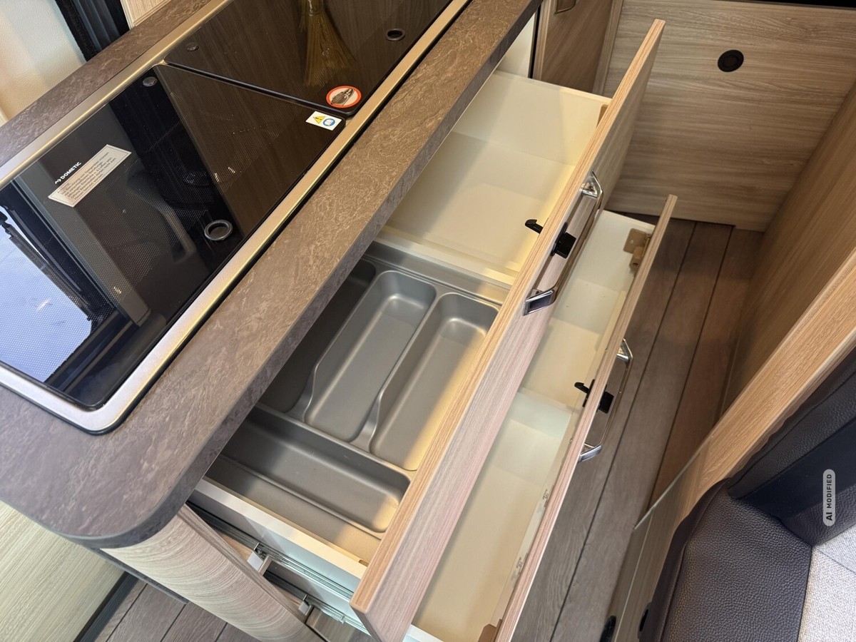 Weinsberg CaraBus 600 MQ Automatik+Markise+Fussbodh+iNetX
