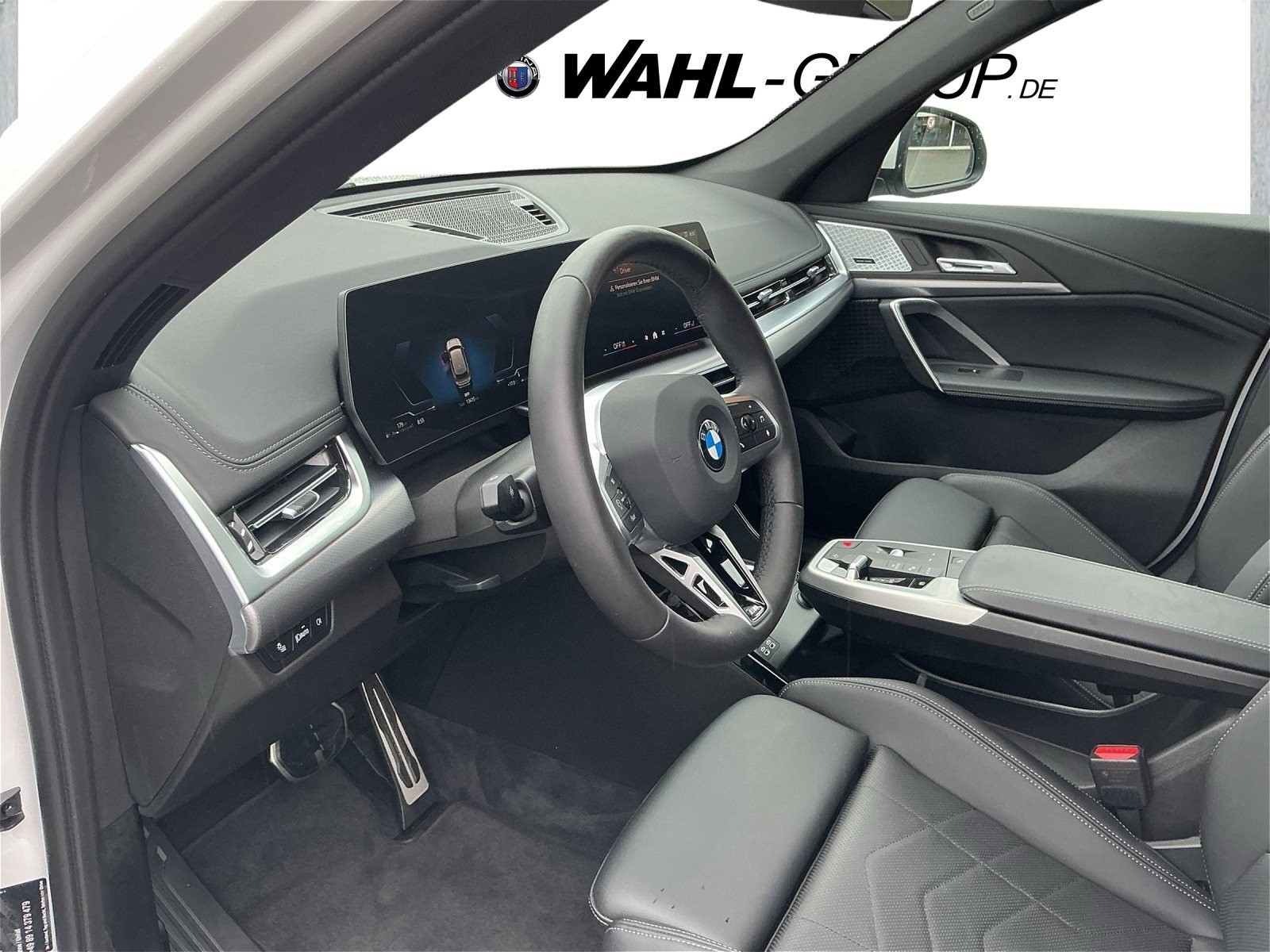 BMW X1 M SPORT NAVI LED AHK PARKASSIST HIFI HK DAB ALARM KOMFORTZG