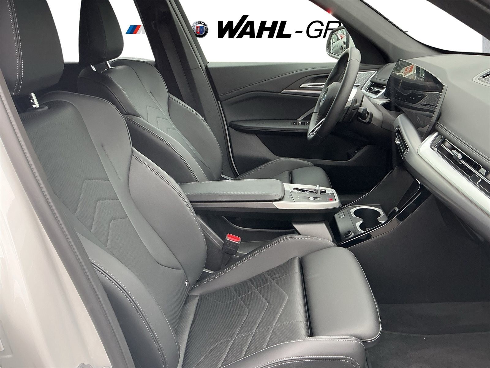 BMW X1 M SPORT NAVI LED AHK PARKASSIST HIFI HK DAB ALARM KOMFORTZG