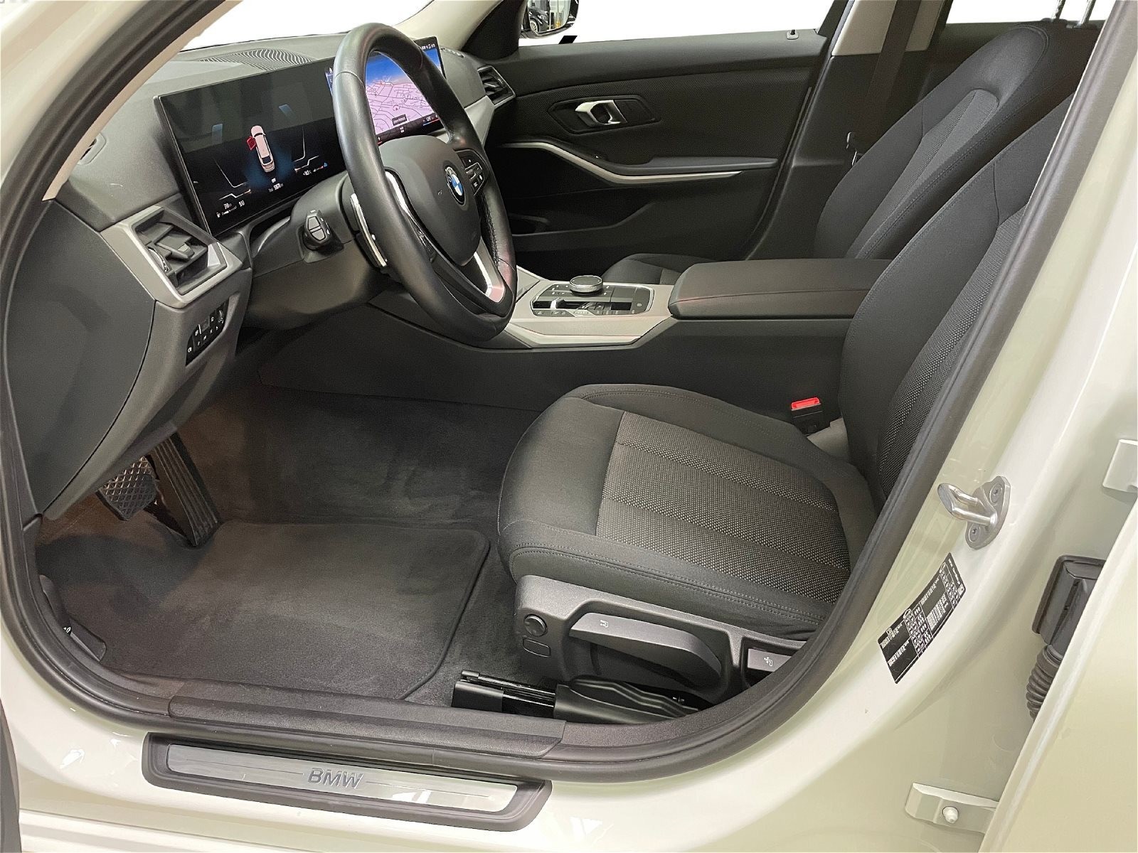 BMW 320 TOURING DAB AHK SHZ PDC ALU 19