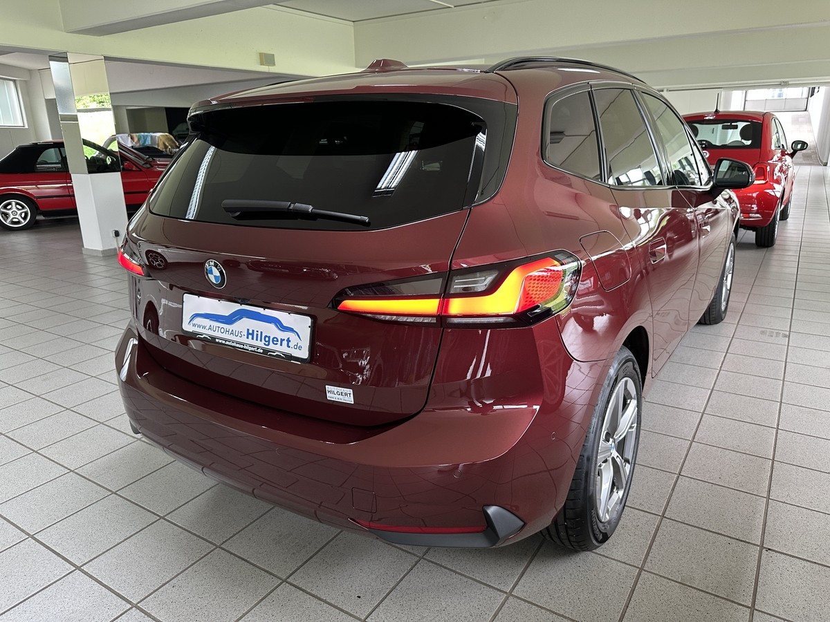 BMW 218 Active TourerAHK ACC  Pano RFK LED