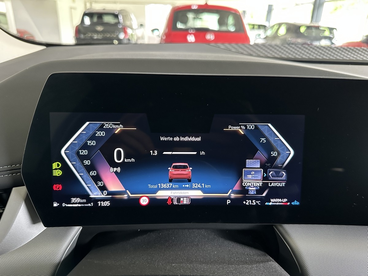 BMW 218 Active TourerAHK ACC  Pano RFK LED