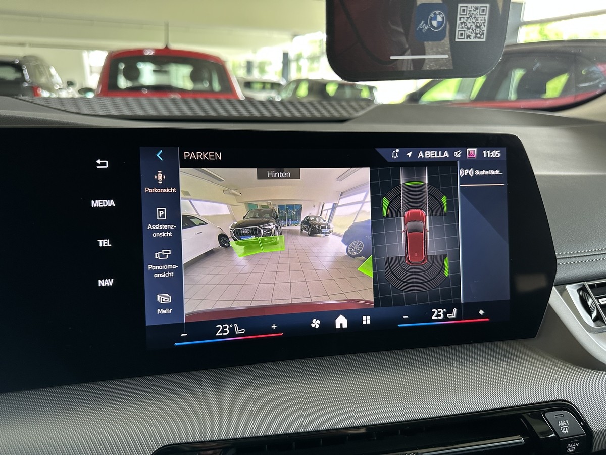BMW 218 Active TourerAHK ACC  Pano RFK LED