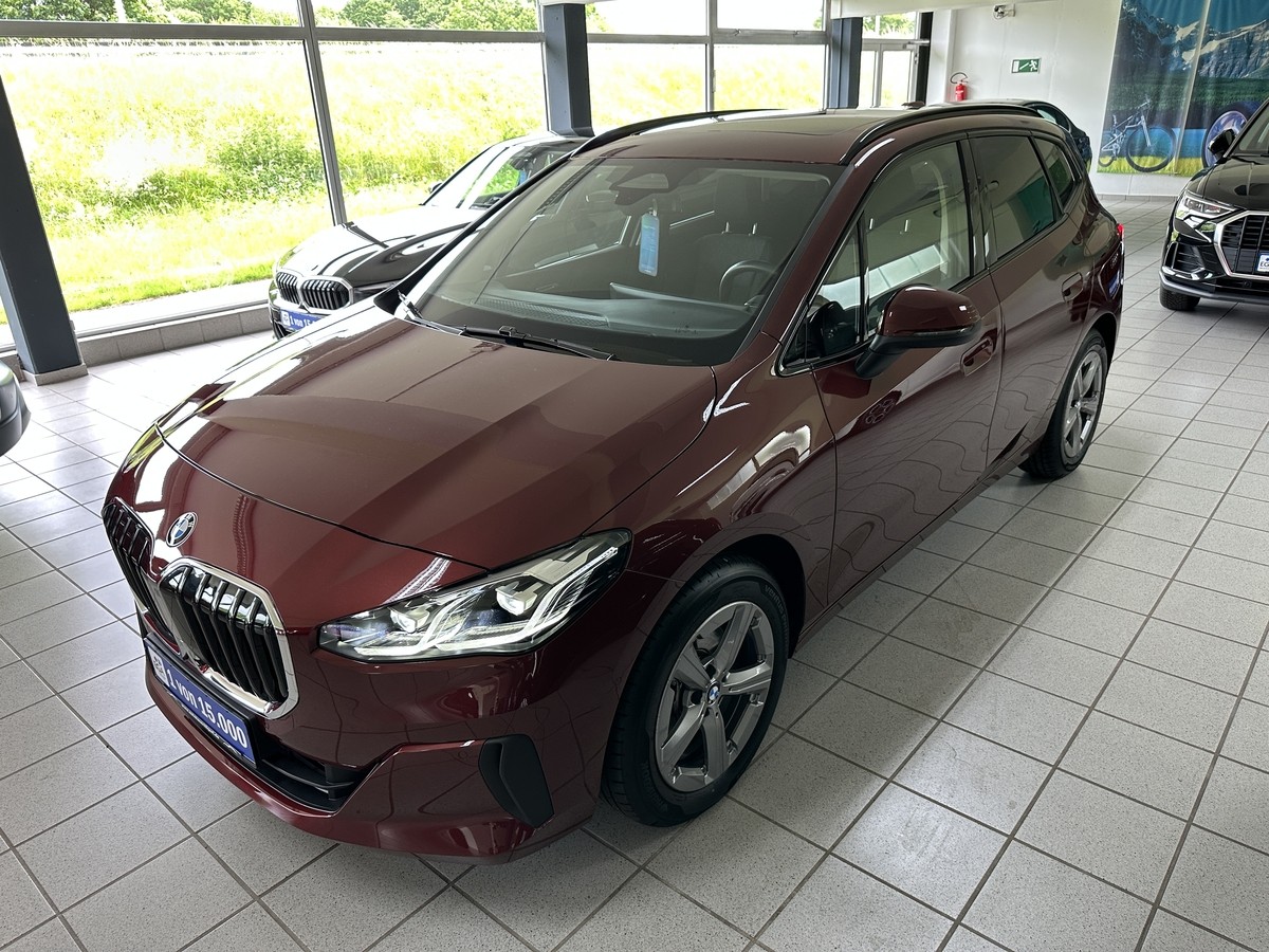 BMW 218 Active TourerAHK ACC  Pano RFK LED