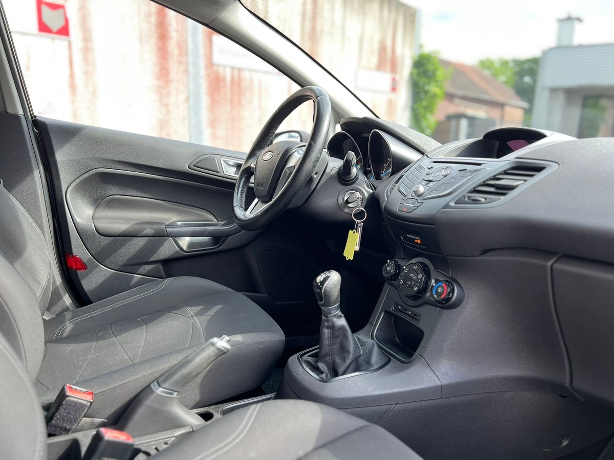 Ford Fiesta 1.25 - Klima - Frontscheiben Hzg - USB